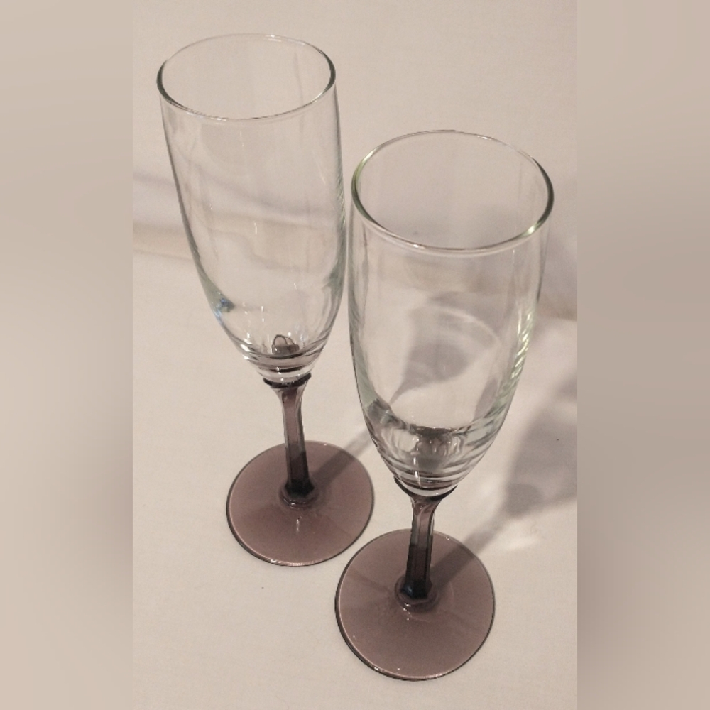 Pair of Domaine Amethyst Stemmed Champagne Flutes - Picture 3 of 9